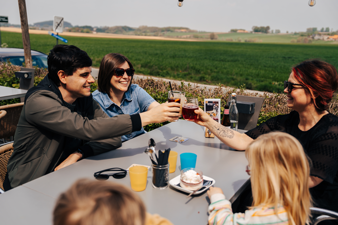 nouter bar terras gezin streekbier Shotbykartell-130